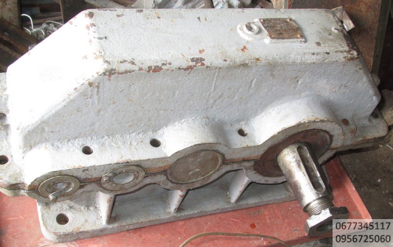 Редуктор цилиндрический трехступенчастый  1Ц3У-200-100-21-У3, ТУУ 29.1-24587406.003-2003, вес 190 кг,  Редукторы планетарные, редукторы червячные